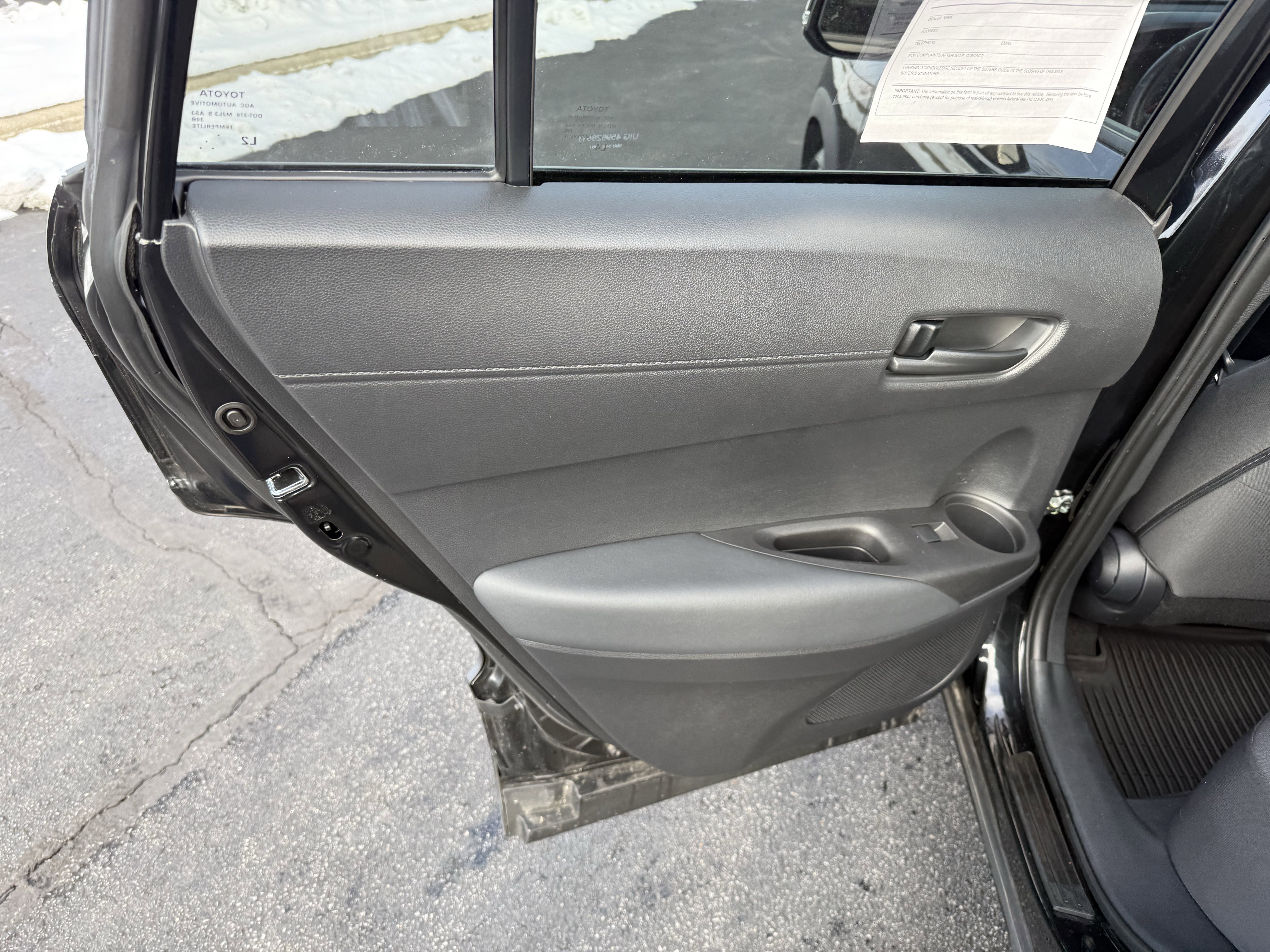 Certified 2022 Toyota Corolla Cross LE image 18