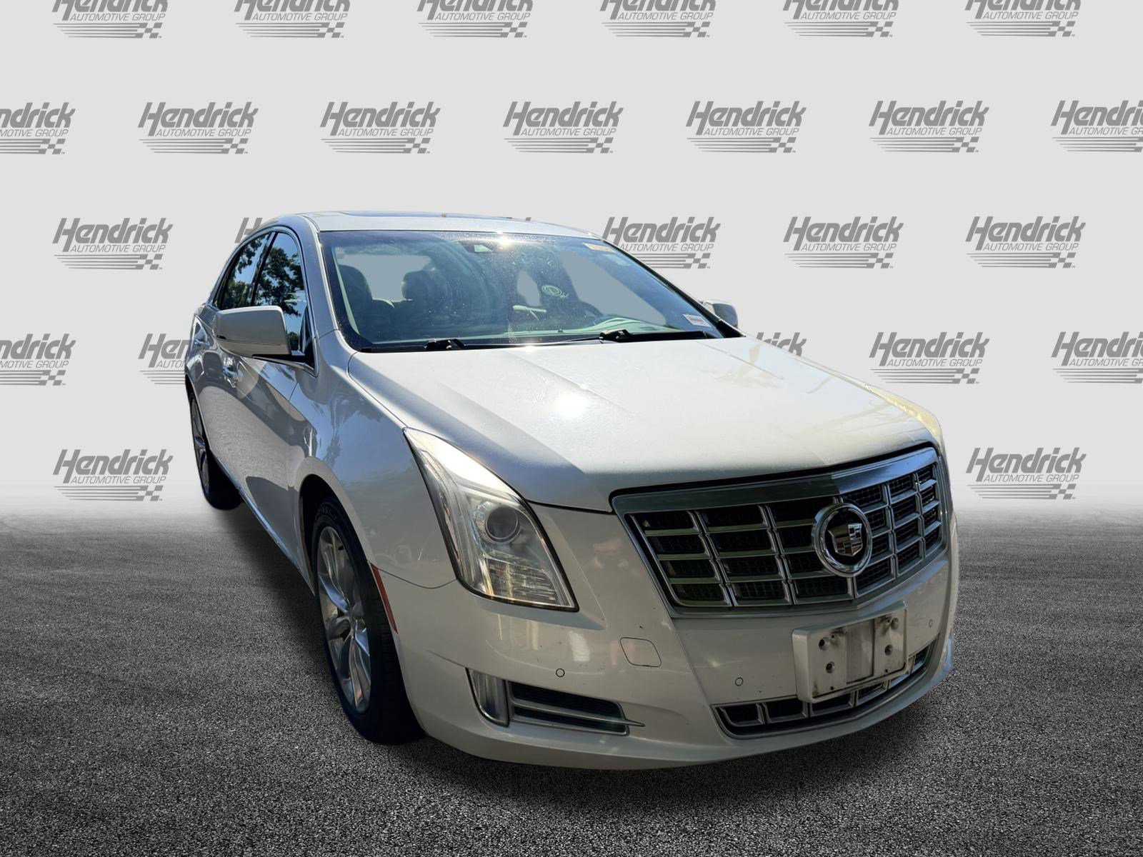 Used 2014 Cadillac XTS Luxury w/ Driver Awareness Package AWD/4WD image 2