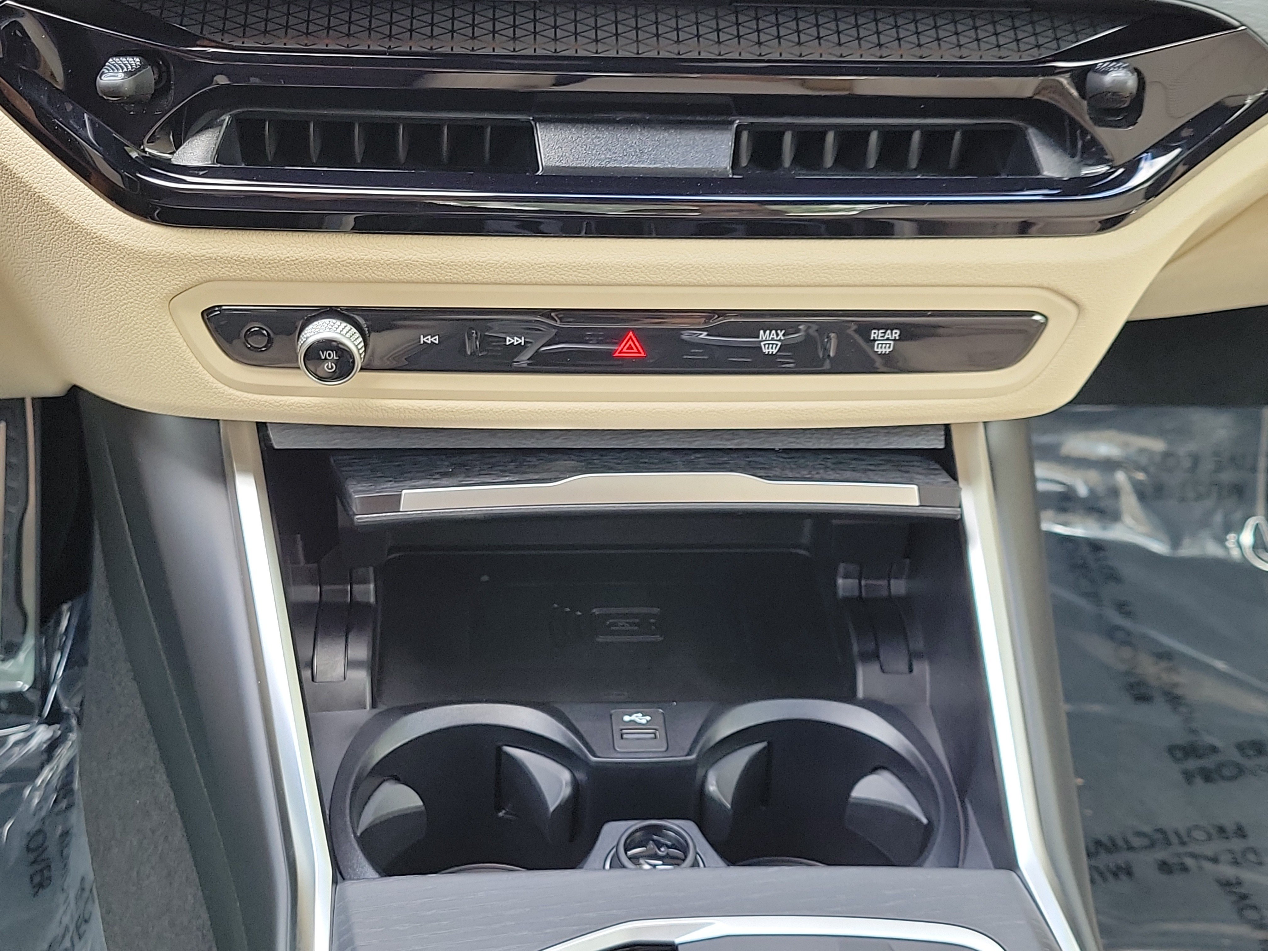 New 2026 BMW 330i Sedan w/ M Sport Package RWD image 24