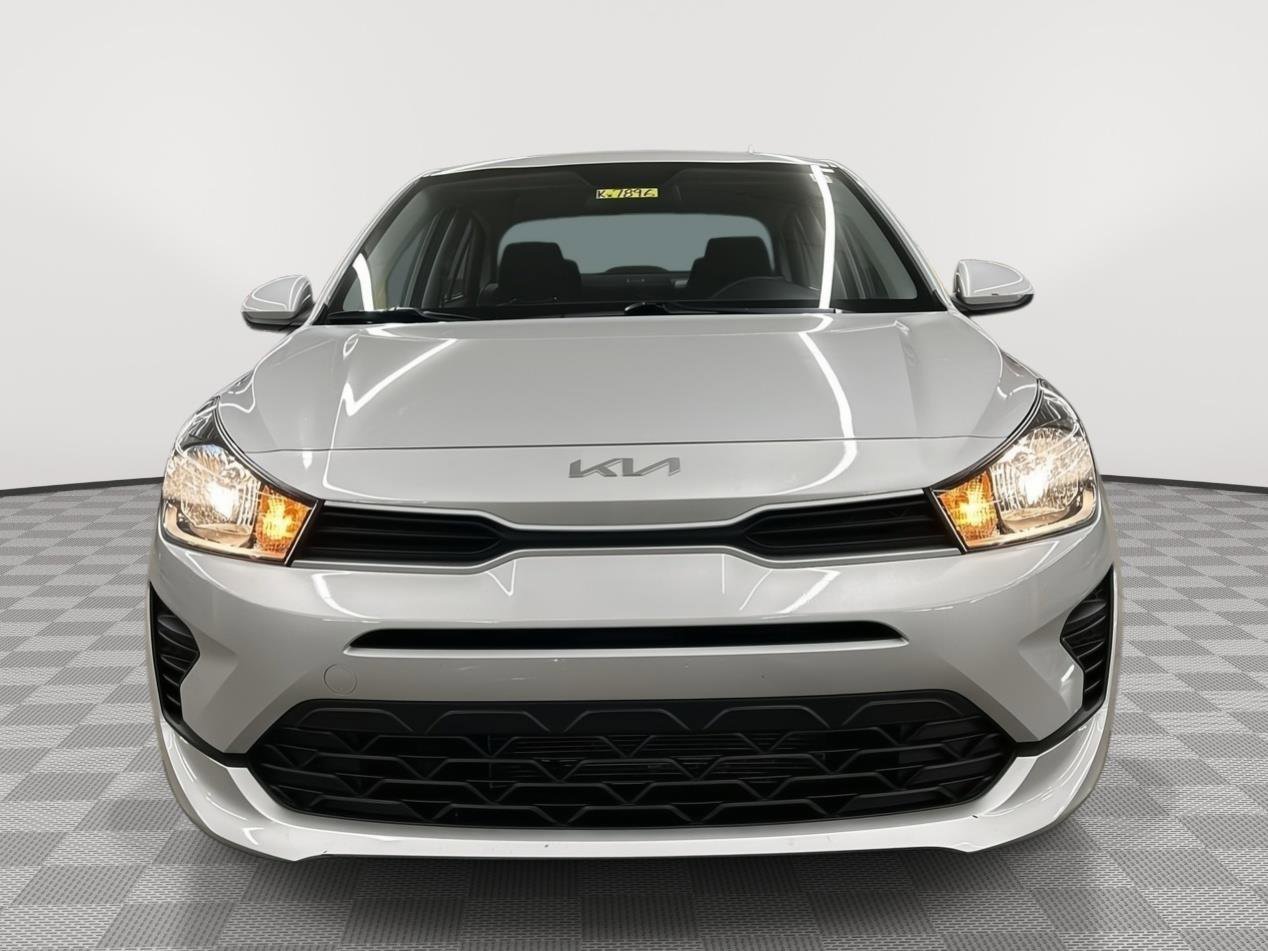 Used 2022 Kia Rio LX image 2
