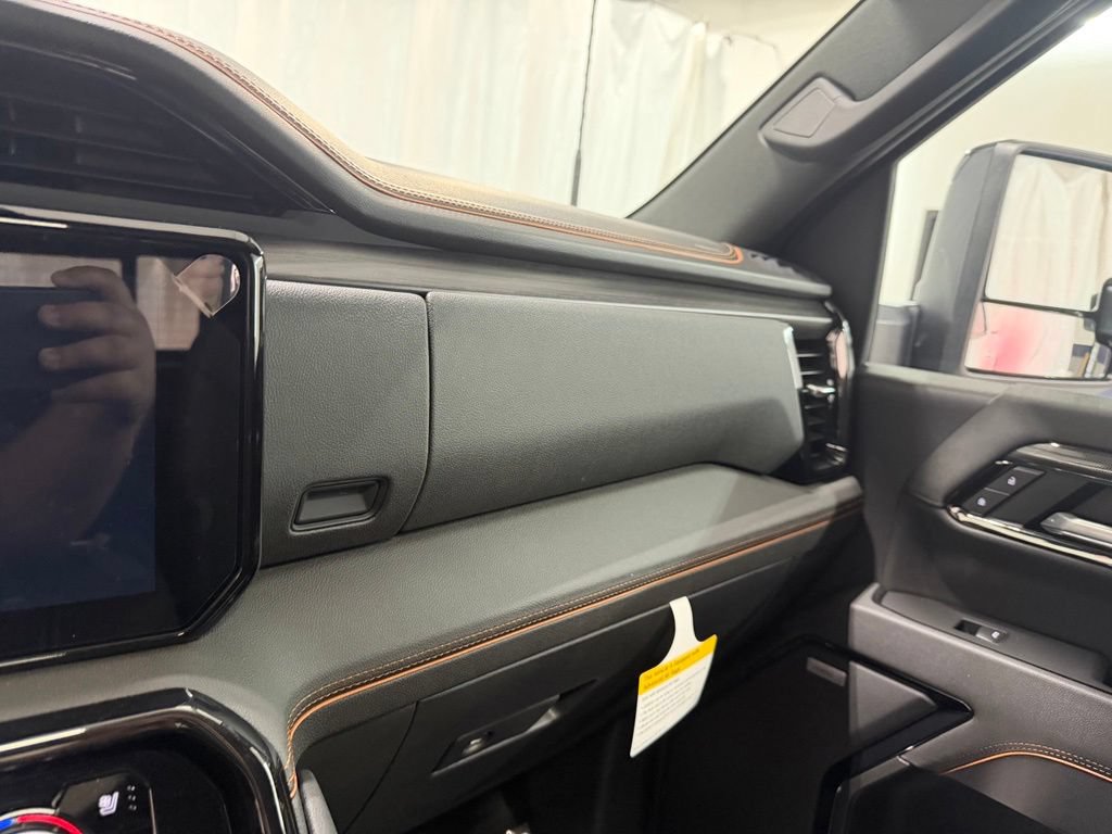 New 2026 GMC Sierra 2500 AT4 w/ AT4 Premium Plus Package AWD/4WD image 23