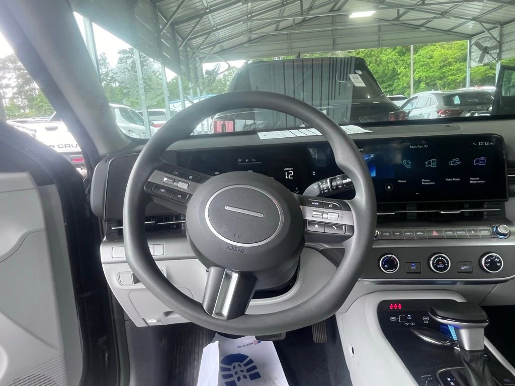 Used 2025 Hyundai Kona SE FWD image 11