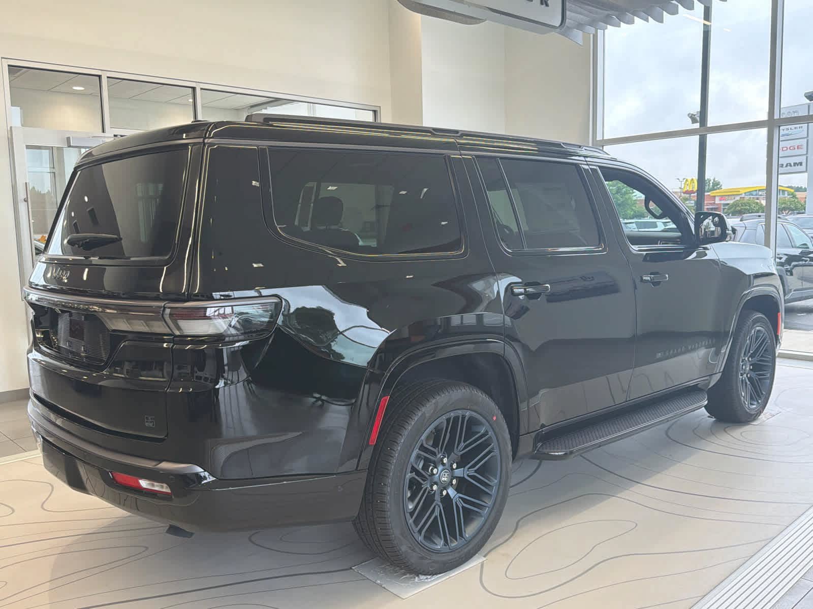New 2026 Jeep Grand Wagoneer 4WD image 3