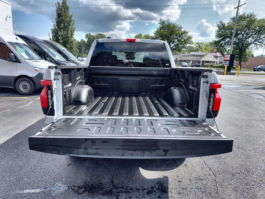 Used 2025 Ford F150 Lightning XLT AWD/4WD image 22
