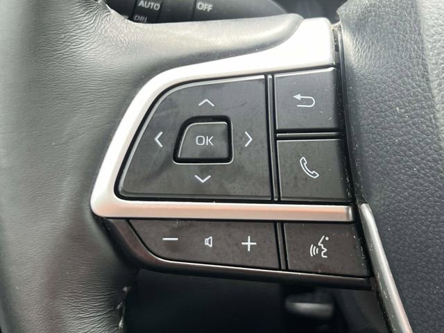 Used 2023 Toyota Highlander XLE AWD/4WD image 23