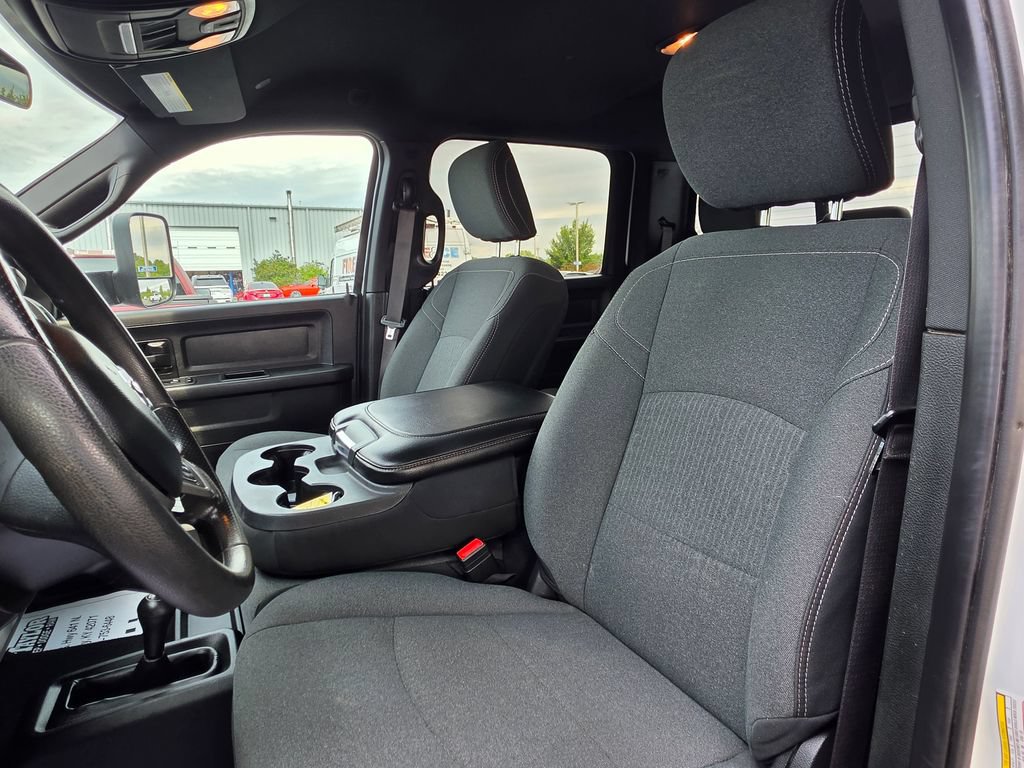 Used 2021 RAM 3500 Tradesman AWD/4WD image 9
