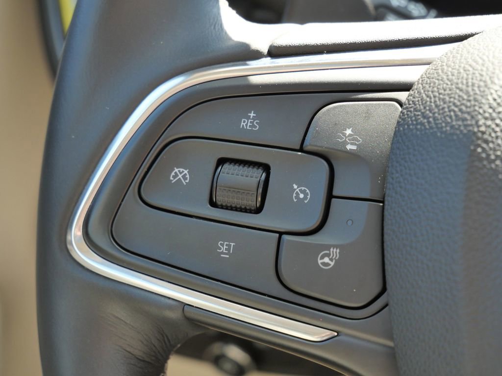 Used 2022 Buick Envision Avenir w/ Technology Package II AWD/4WD image 44