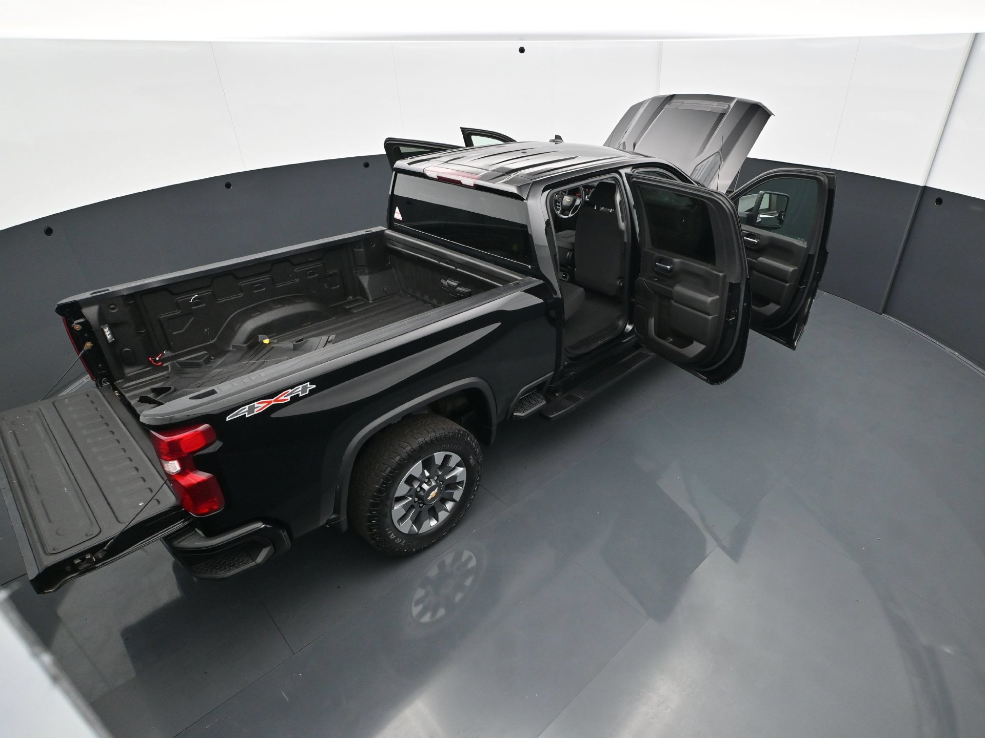 Used 2022 Chevrolet Silverado 2500 Custom w/ Custom Value Package AWD/4WD image 40