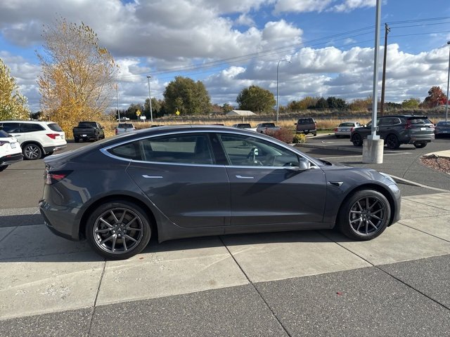 Used 2018 Tesla Model 3 Long Range image 4