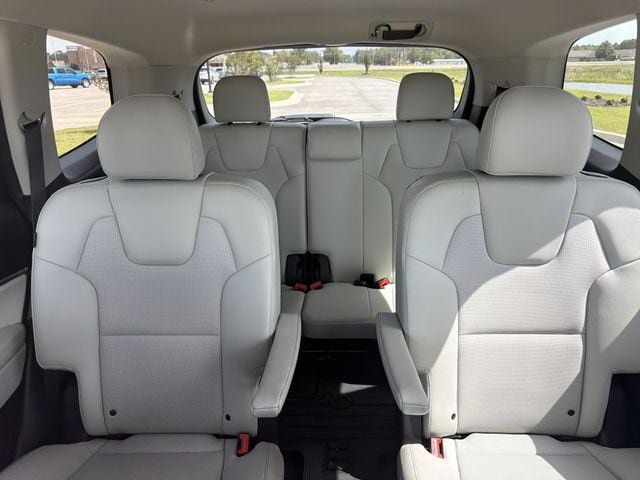 Used 2025 Kia Telluride S FWD image 23