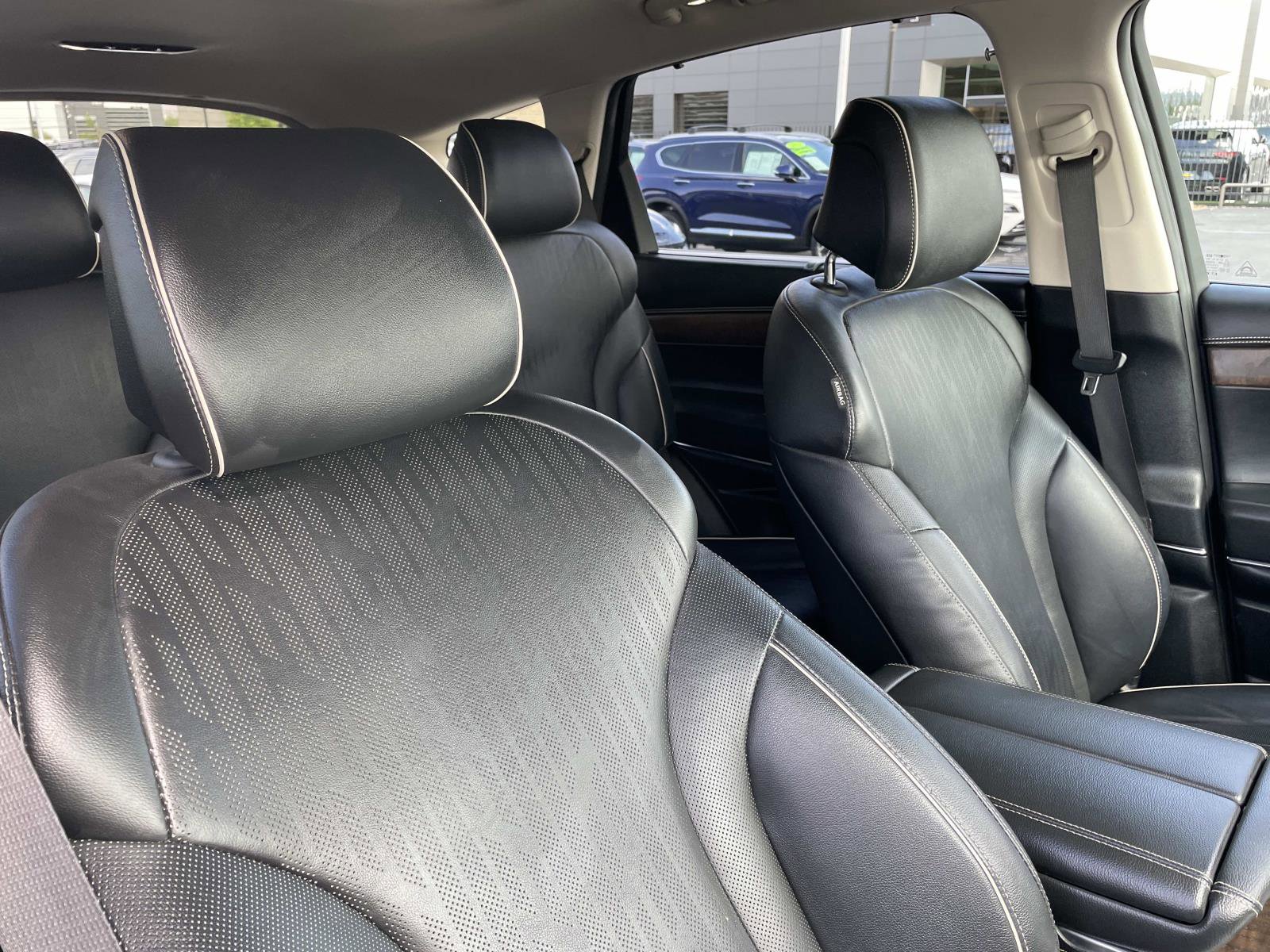 Used 2024 Genesis GV80 3.5T w/ Advanced Package image 29