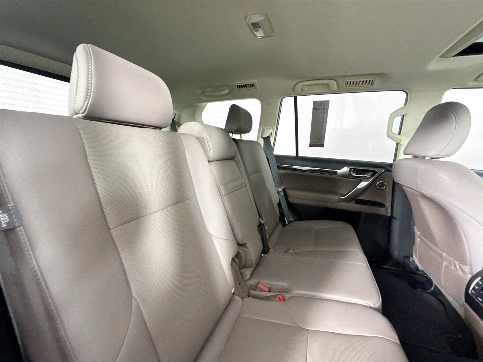 Used 2023 Lexus GX 460 Premium image 58