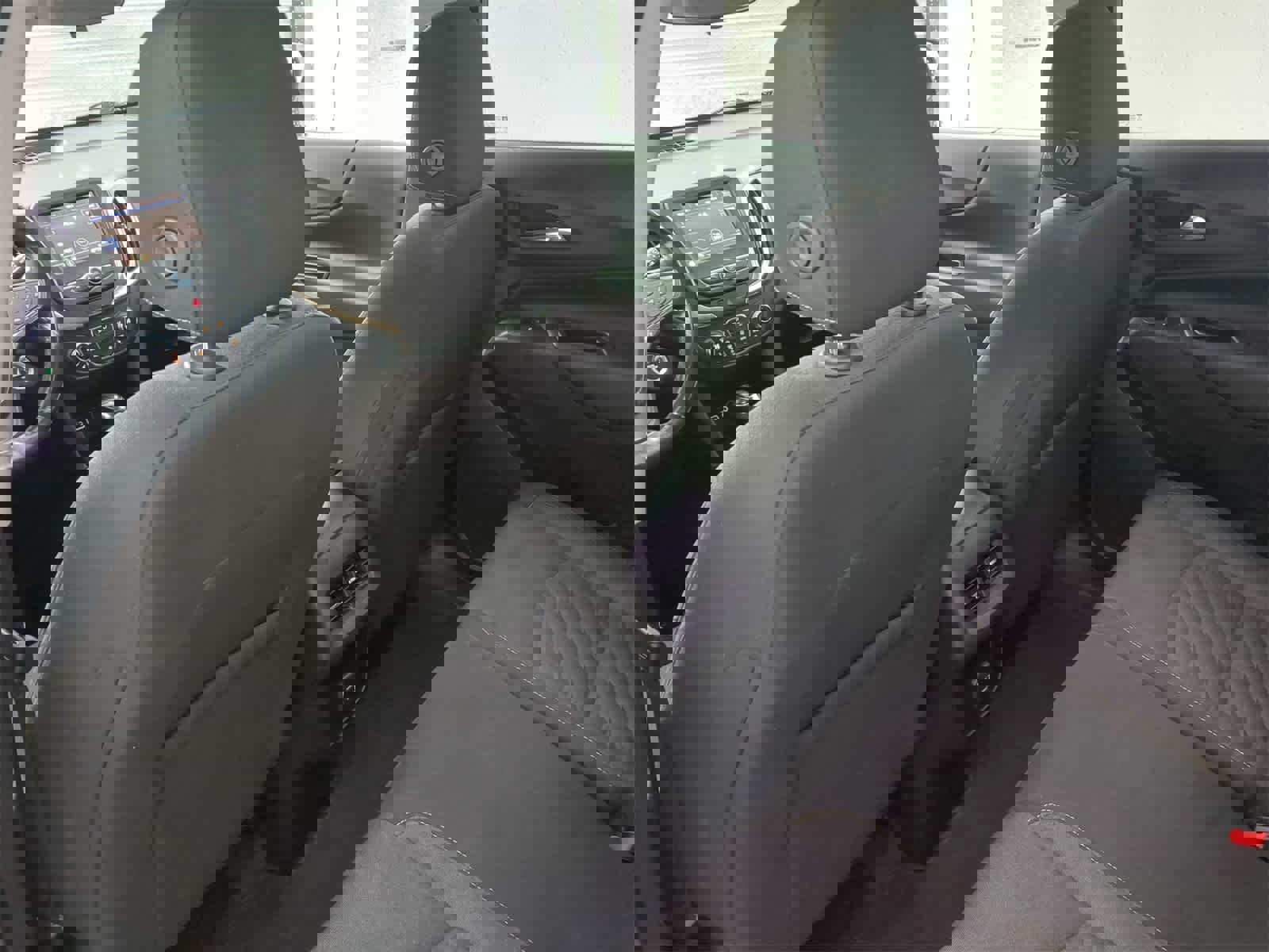 Used 2019 Chevrolet Equinox LT image 17