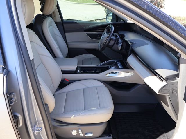 Used 2024 Lincoln Nautilus Reserve w/ Equipment Group 202A image 16