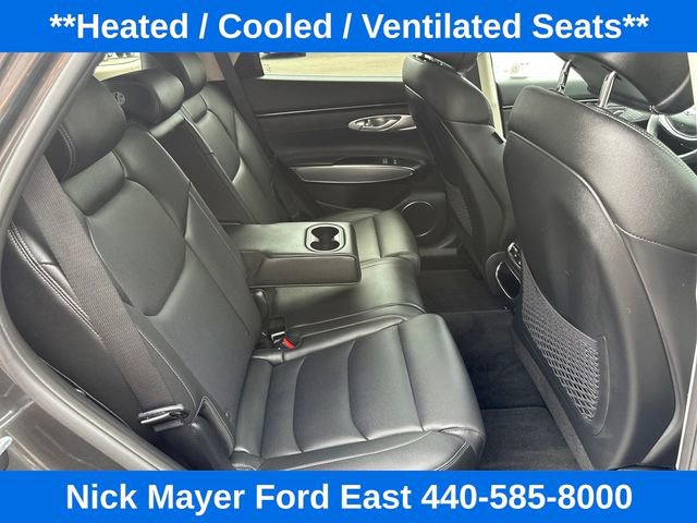 Used 2025 Genesis GV70 2.5T w/ Select Package AWD/4WD image 28