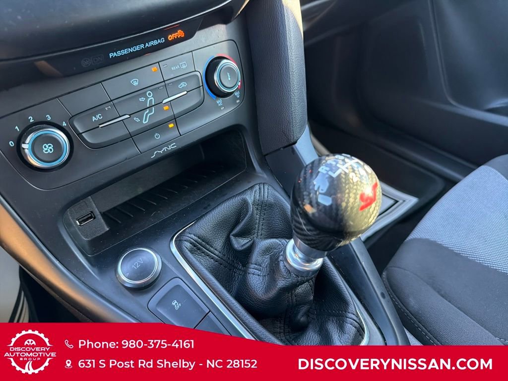 Used 2017 Ford Focus ST image 22