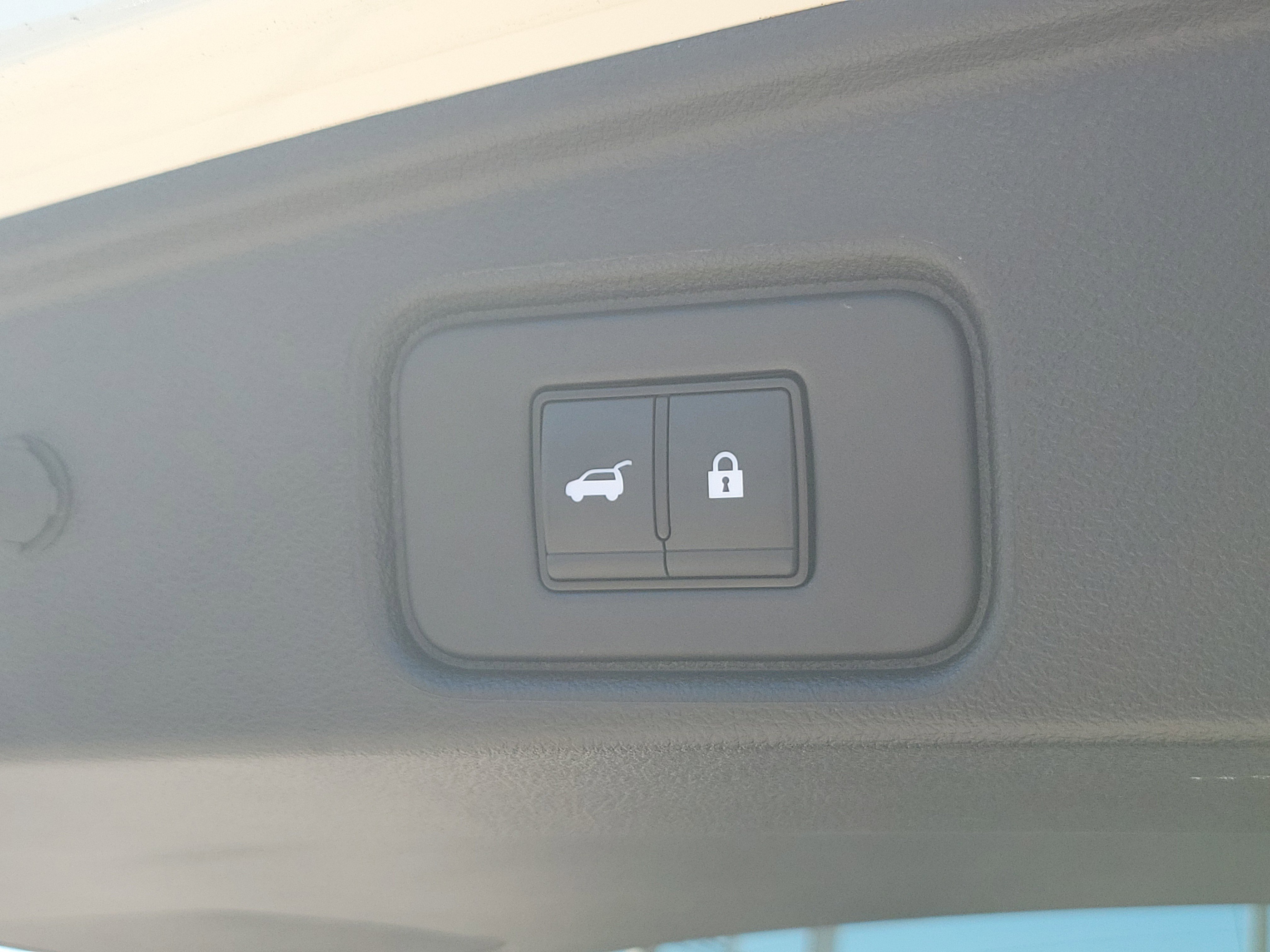 Used 2024 Nissan Pathfinder SL image 15