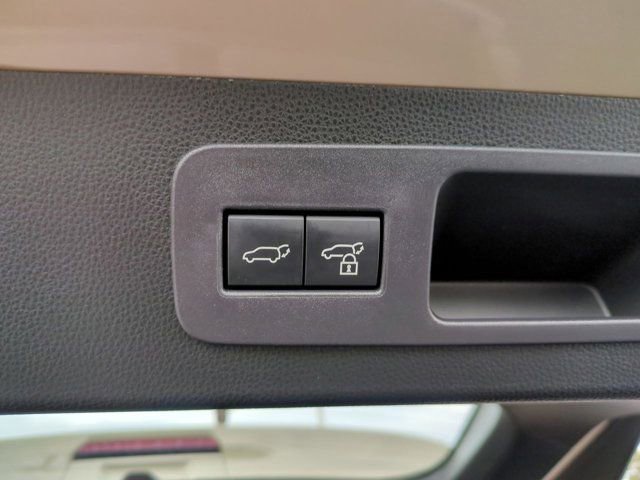 Used 2025 Lexus LX 700h Overtrail w/ Accessory Package (Z1) image 32