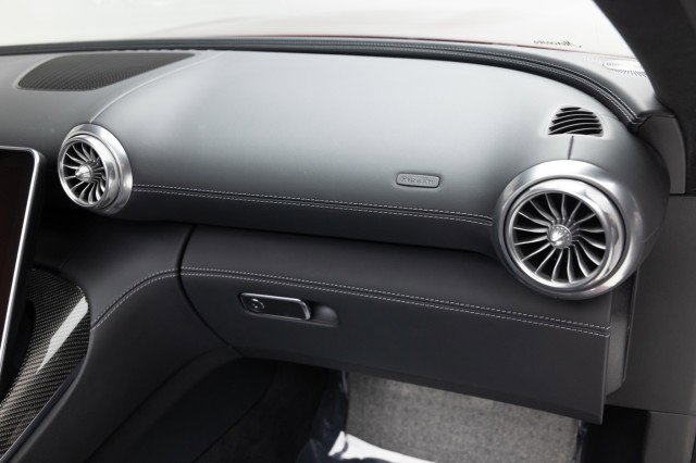 Used 2022 Mercedes-Benz SL 63 AMG 4MATIC image 20