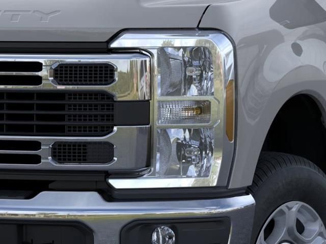 New 2026 Ford F350 XLT AWD/4WD image 18