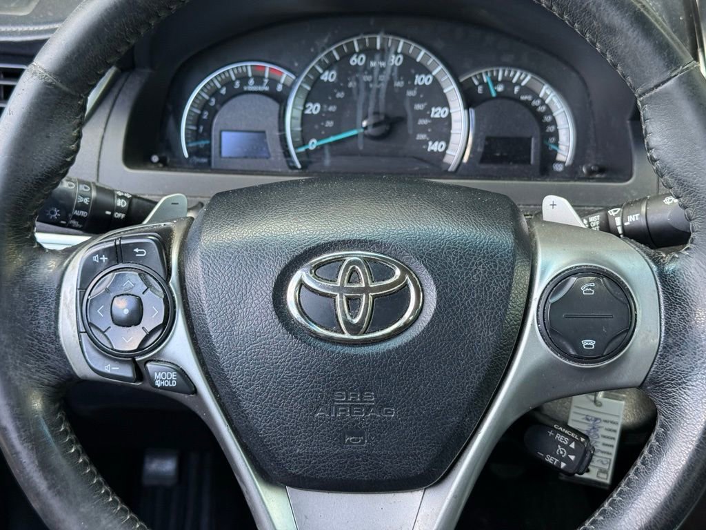 Used 2016 Toyota Camry SE FWD image 13