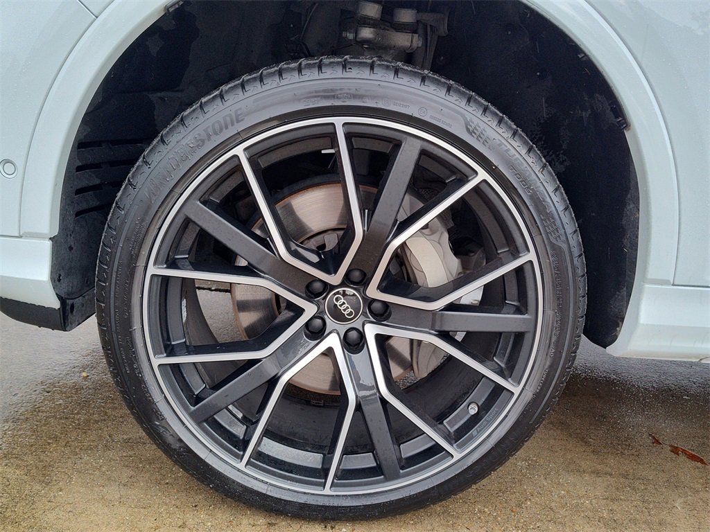 Used 2023 Audi Q7 3.0T Prestige image 19