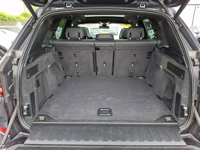 Used 2022 BMW X5 xDrive40i w/ M Sport Package AWD/4WD image 30