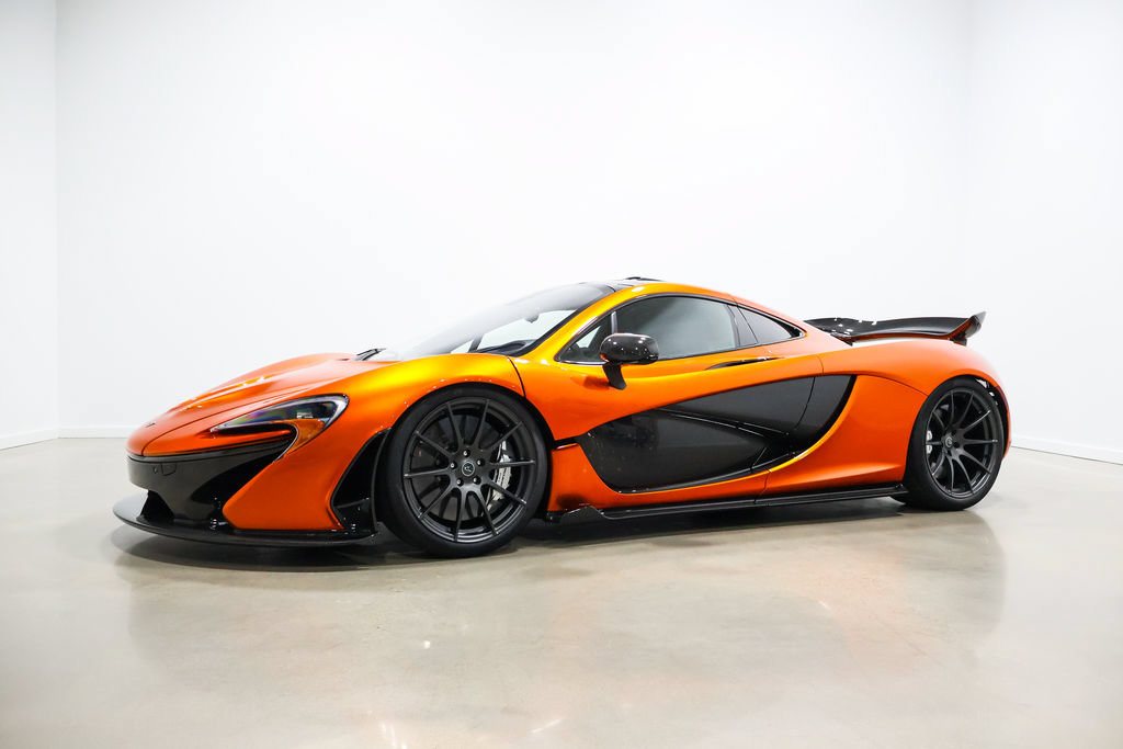 Used 2014 McLaren P1 RWD image 16