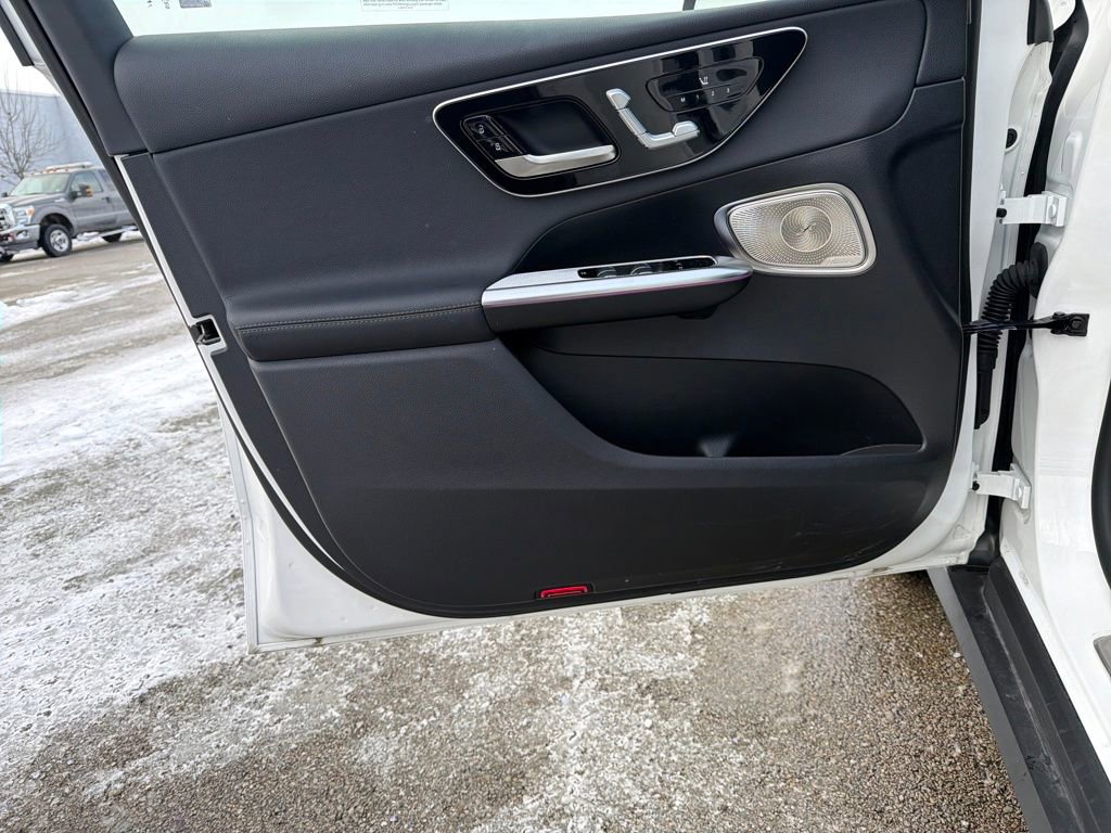 Certified 2025 Mercedes-Benz GLC 350e image 11