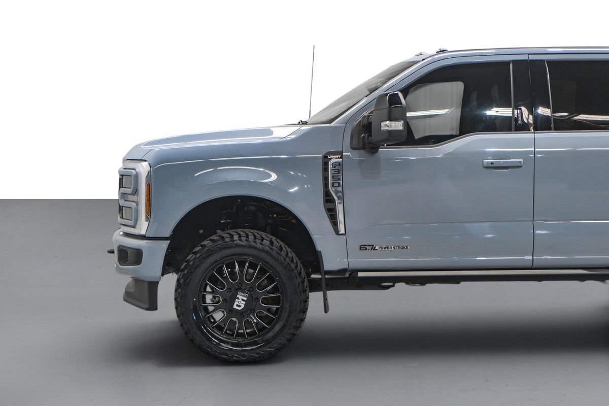 Used 2026 Ford F350 Lariat w/ FX4 Off-Road Package AWD/4WD image 11