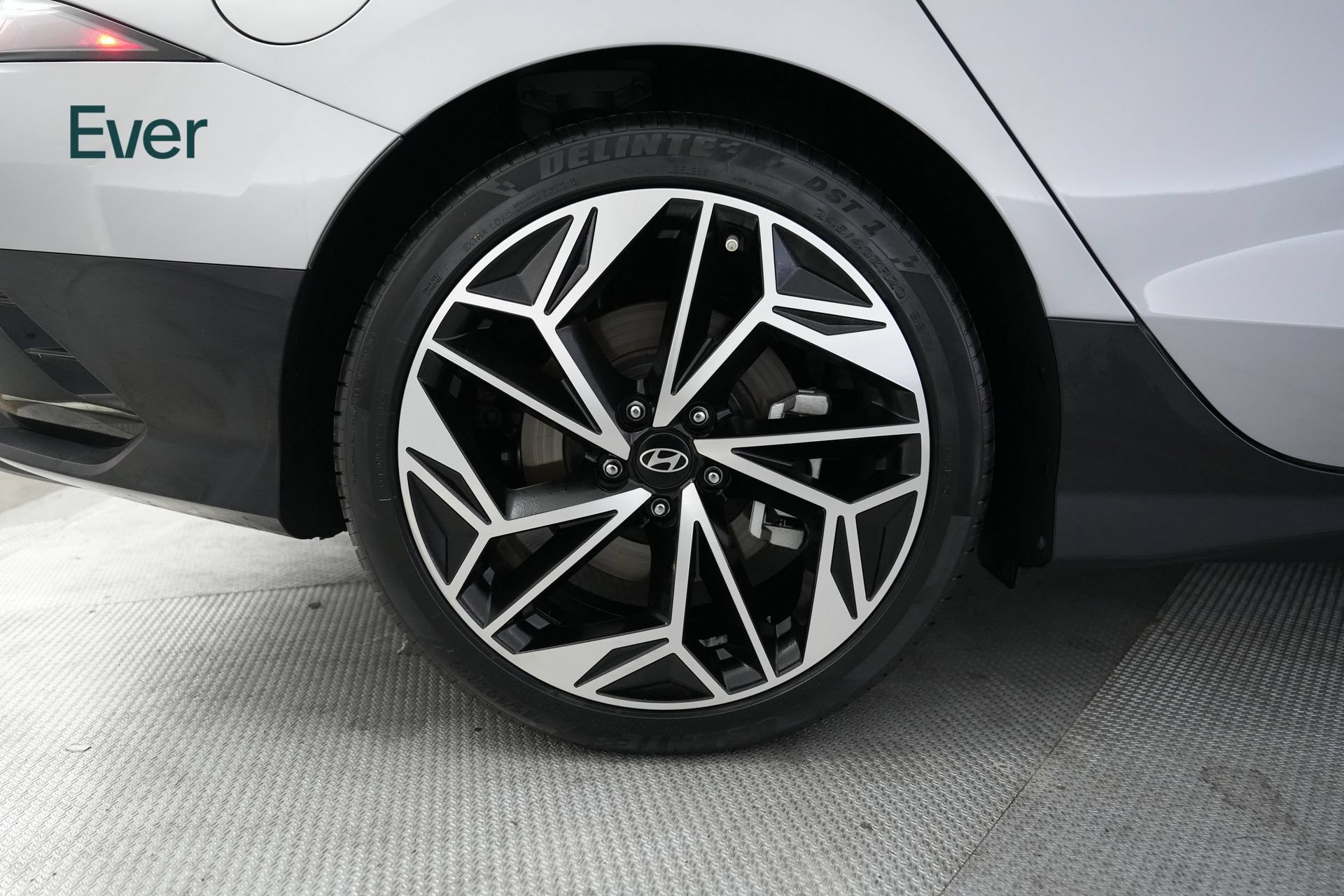 Used 2024 Hyundai Ioniq 6 Limited RWD image 21