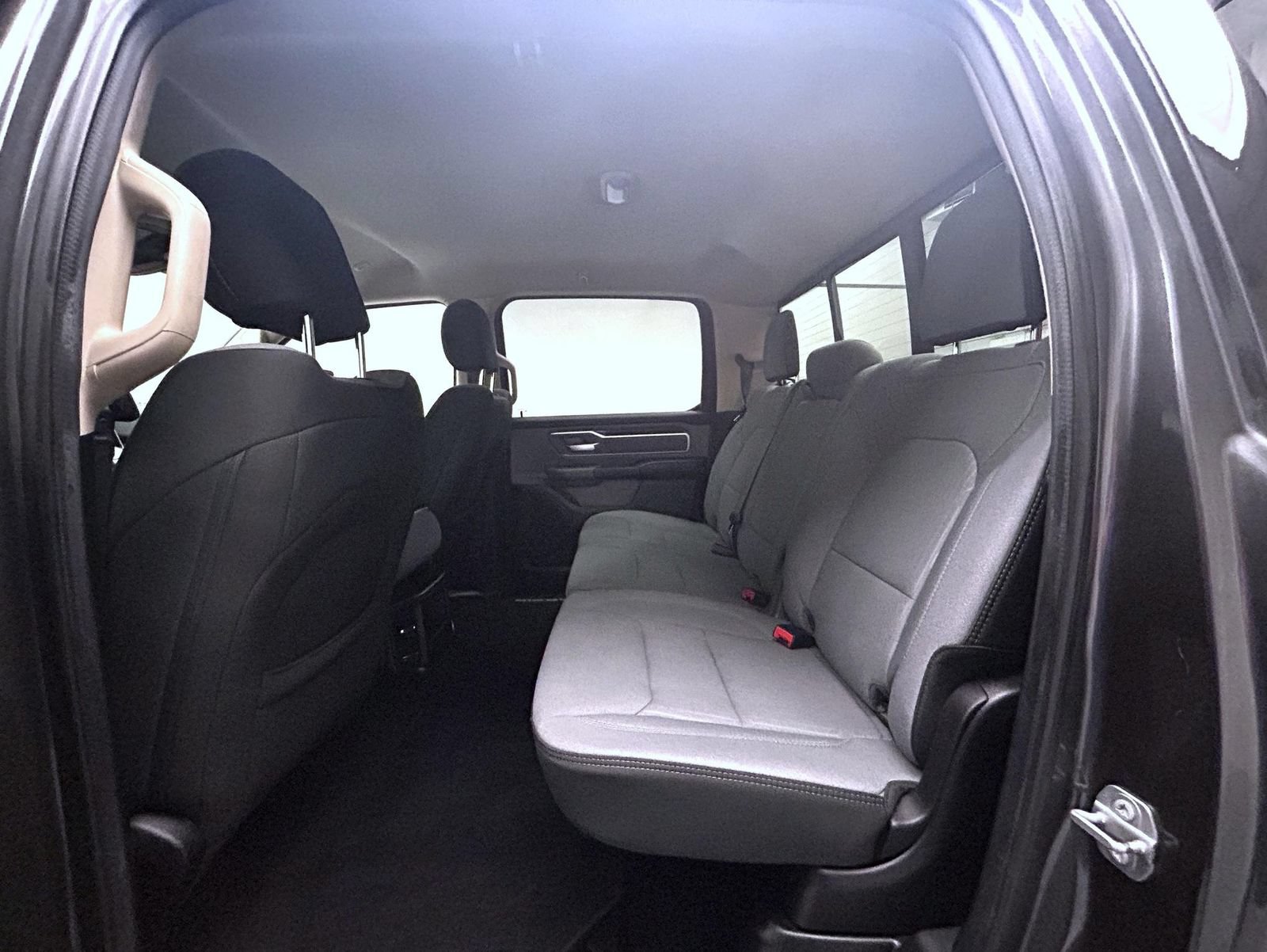 Used 2020 RAM 1500 Big Horn AWD/4WD image 19