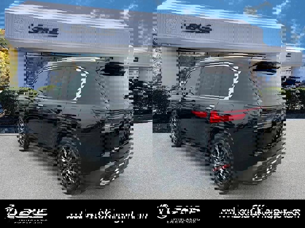 Used 2024 Lexus LX 600 F Sport image 3