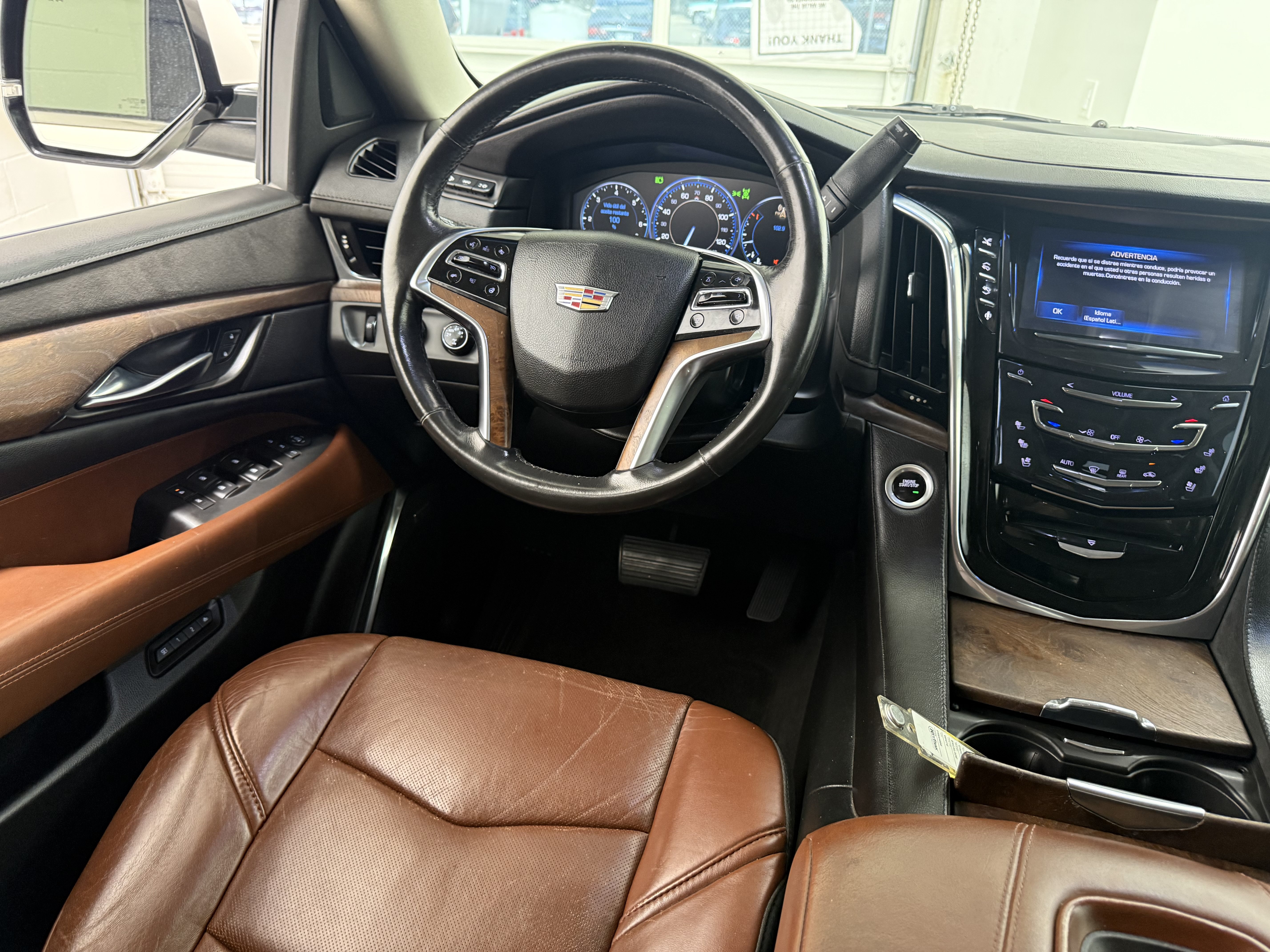 Used 2015 Cadillac Escalade Premium AWD/4WD image 16