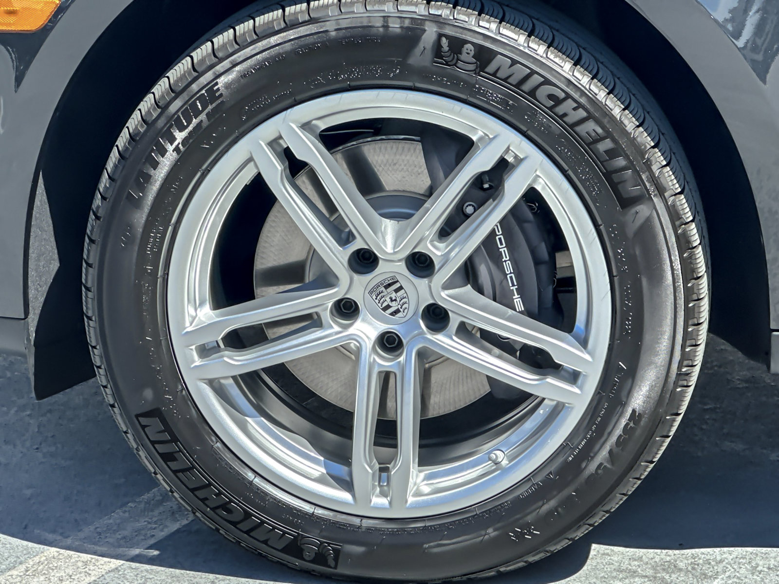 New 2026 Porsche Macan AWD/4WD image 27