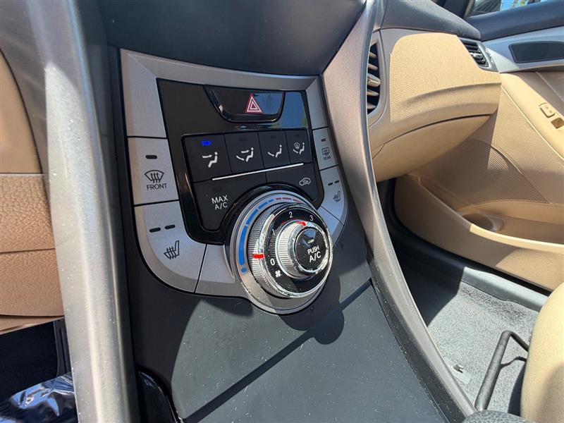 Used 2013 Hyundai Elantra GLS w/ Preferred Pkg FWD image 13
