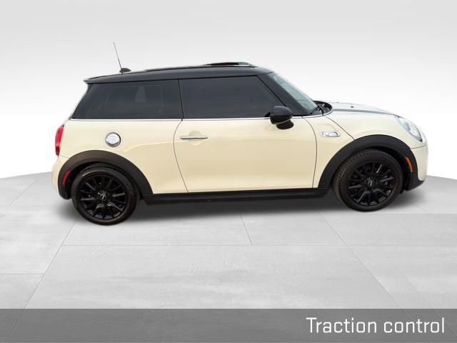 Used 2015 MINI Cooper S image 16