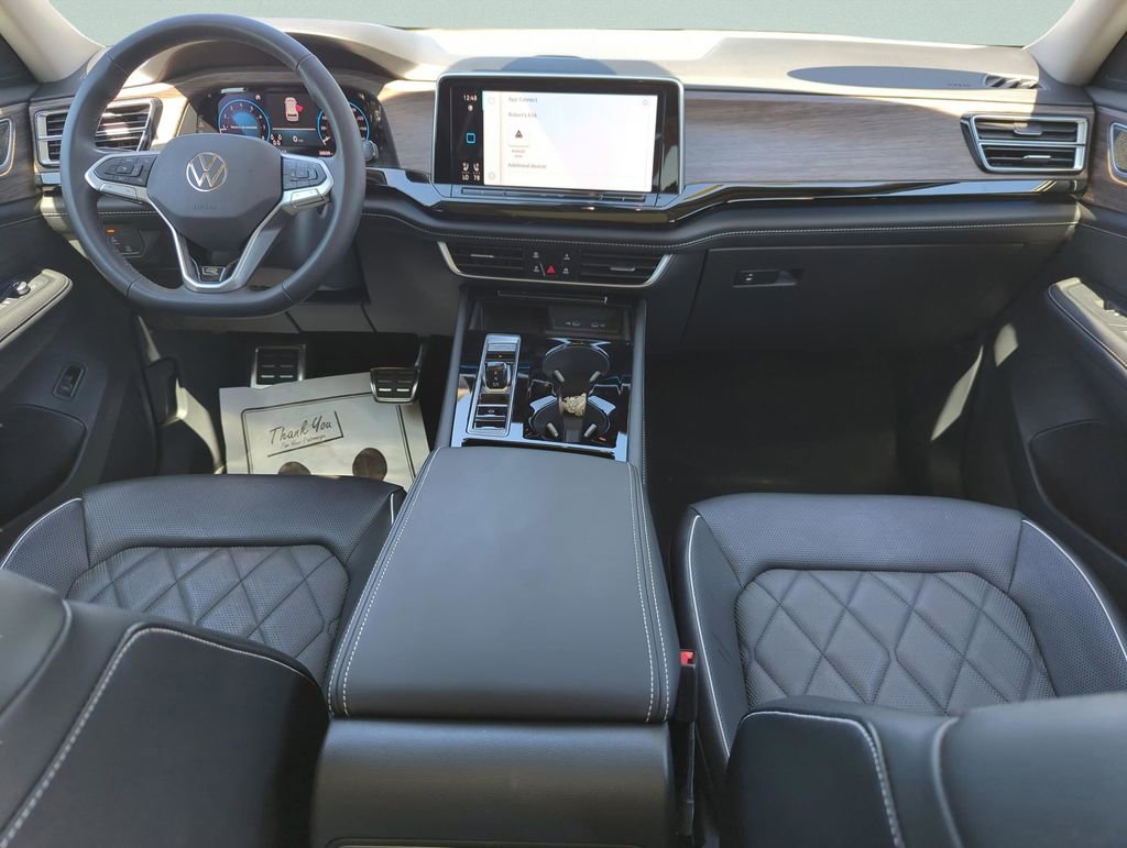 Used 2024 Volkswagen Atlas SEL Premium R-Line image 25