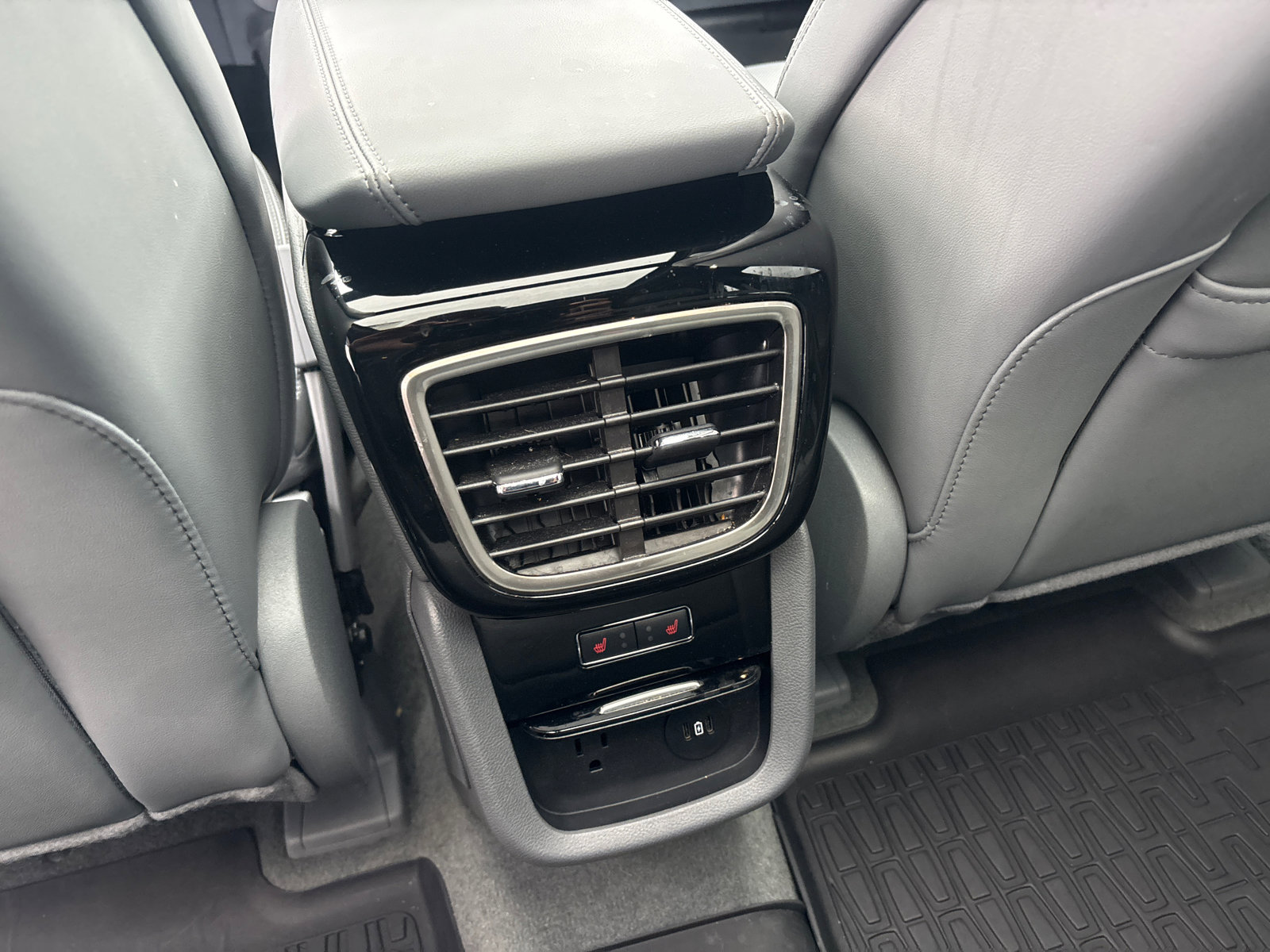 Certified 2023 Lincoln Nautilus Reserve w/ Equipment Group 201A image 32