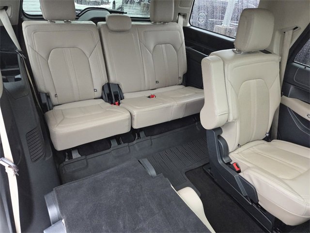 Used 2023 Ford Expedition Limited image 33