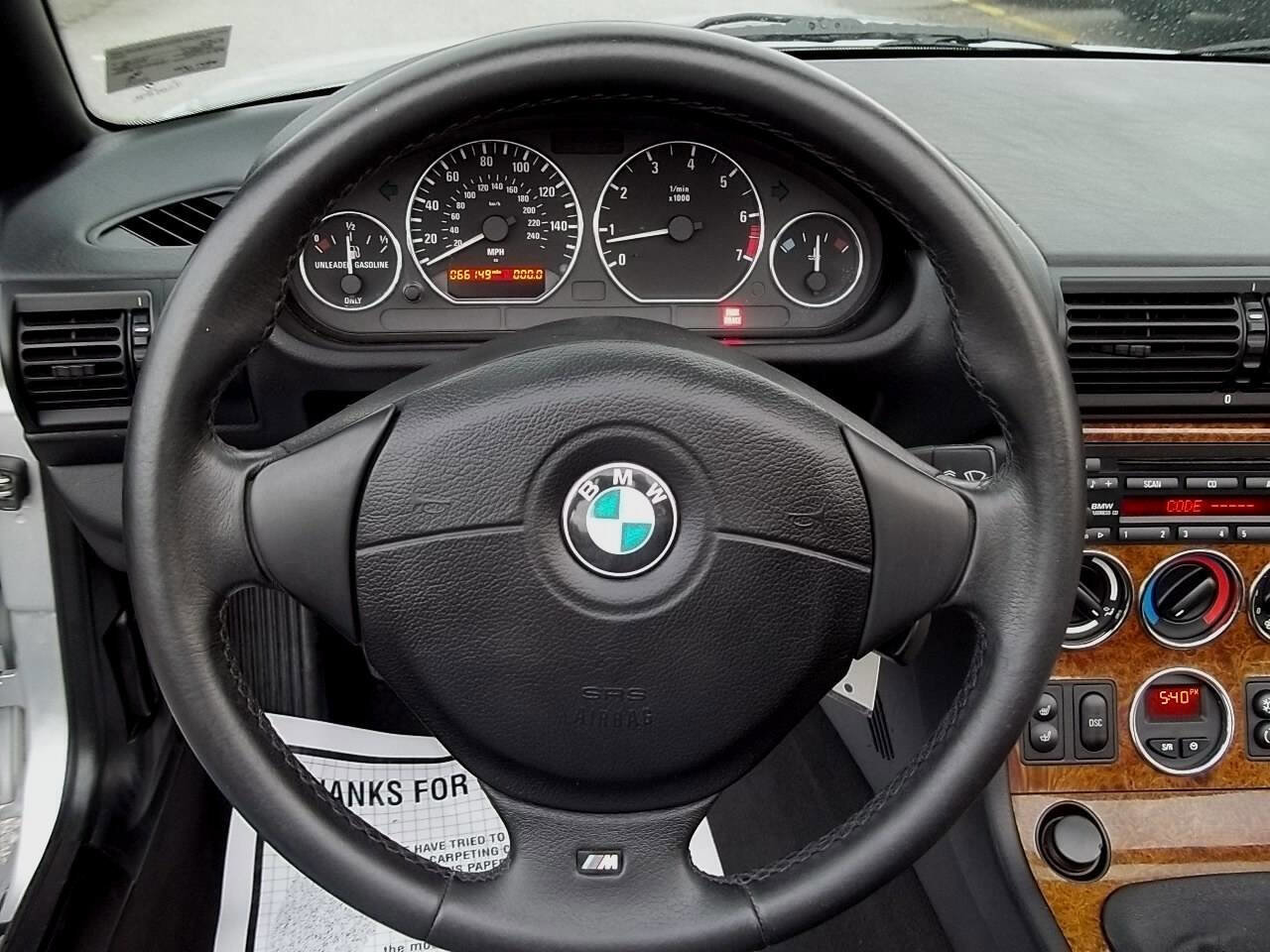 Used 2002 BMW Z3 2.5i image 11