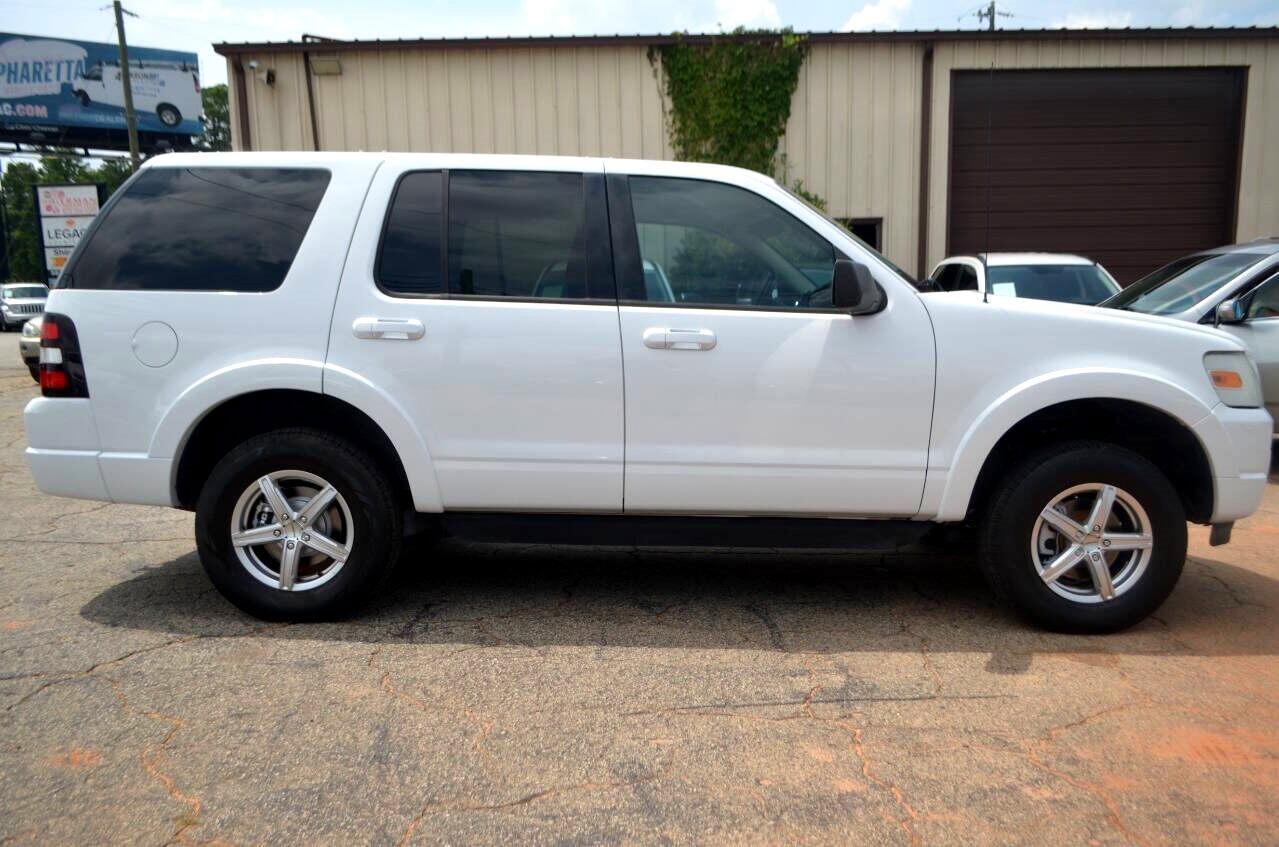Used 2010 Ford Explorer XLT image 11