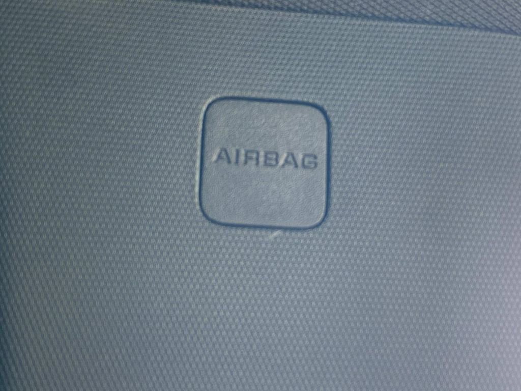 Used 2023 Chevrolet Traverse High Country image 30