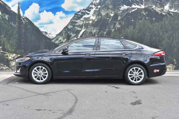Used 2019 Ford Fusion Energi Titanium FWD image 7