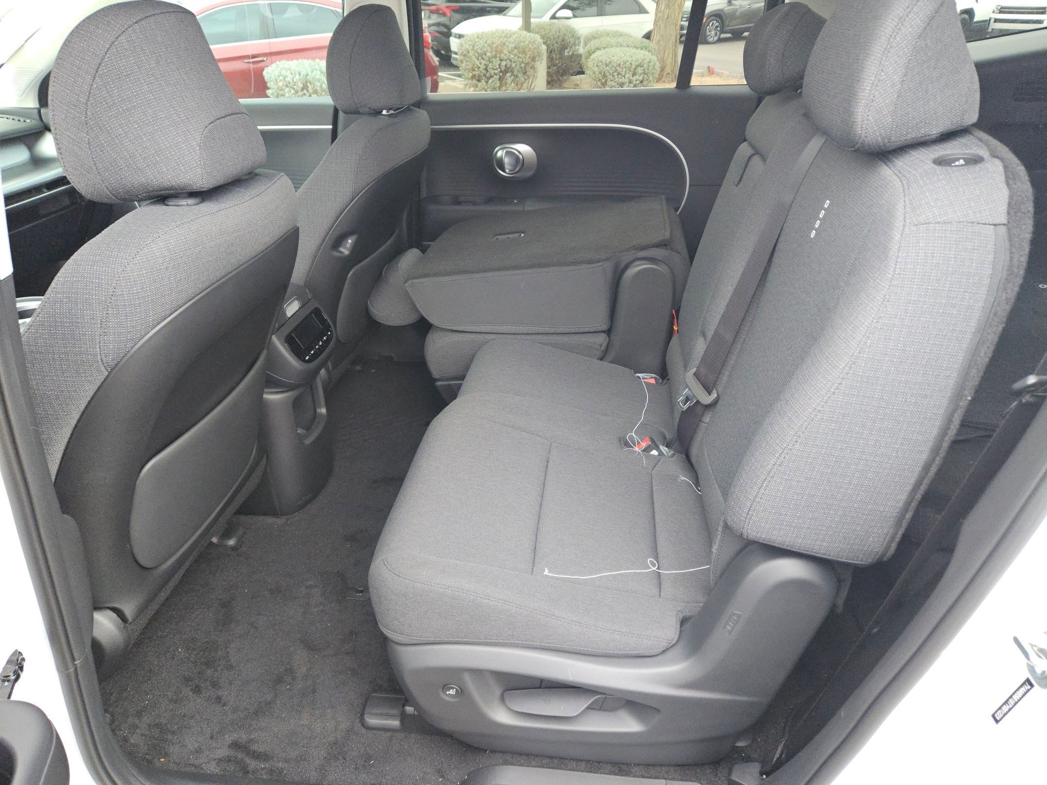 New 2026 Hyundai Ioniq 9 S image 14