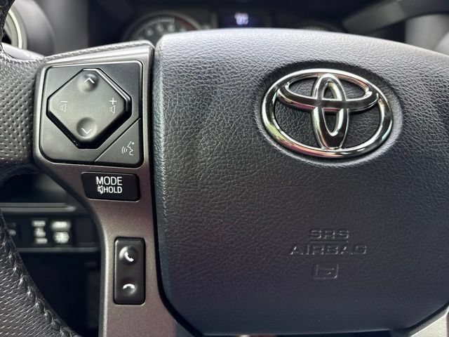 Used 2017 Toyota Tacoma TRD Sport w/ Tow Package (A/T) AWD/4WD image 15