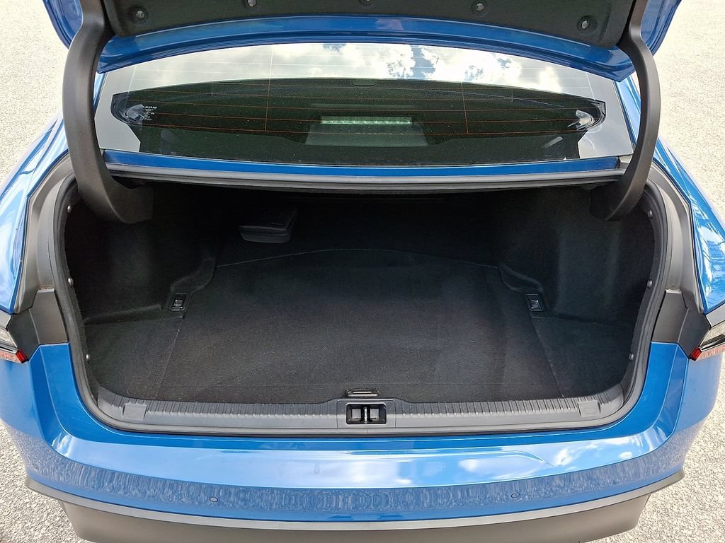 Used 2023 Lexus IS 300 w/ Comfort Package RWD image 30