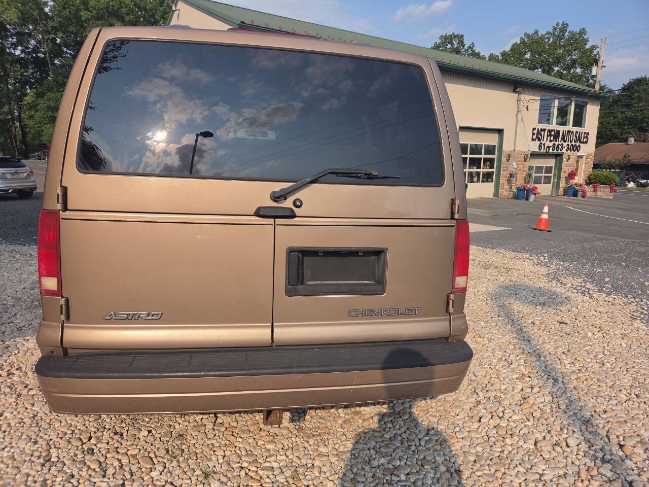 Used 2002 Chevrolet Astro Passenger AWD image 6