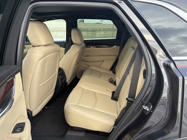 Used 2017 Cadillac XT5 Premium Luxury image 7