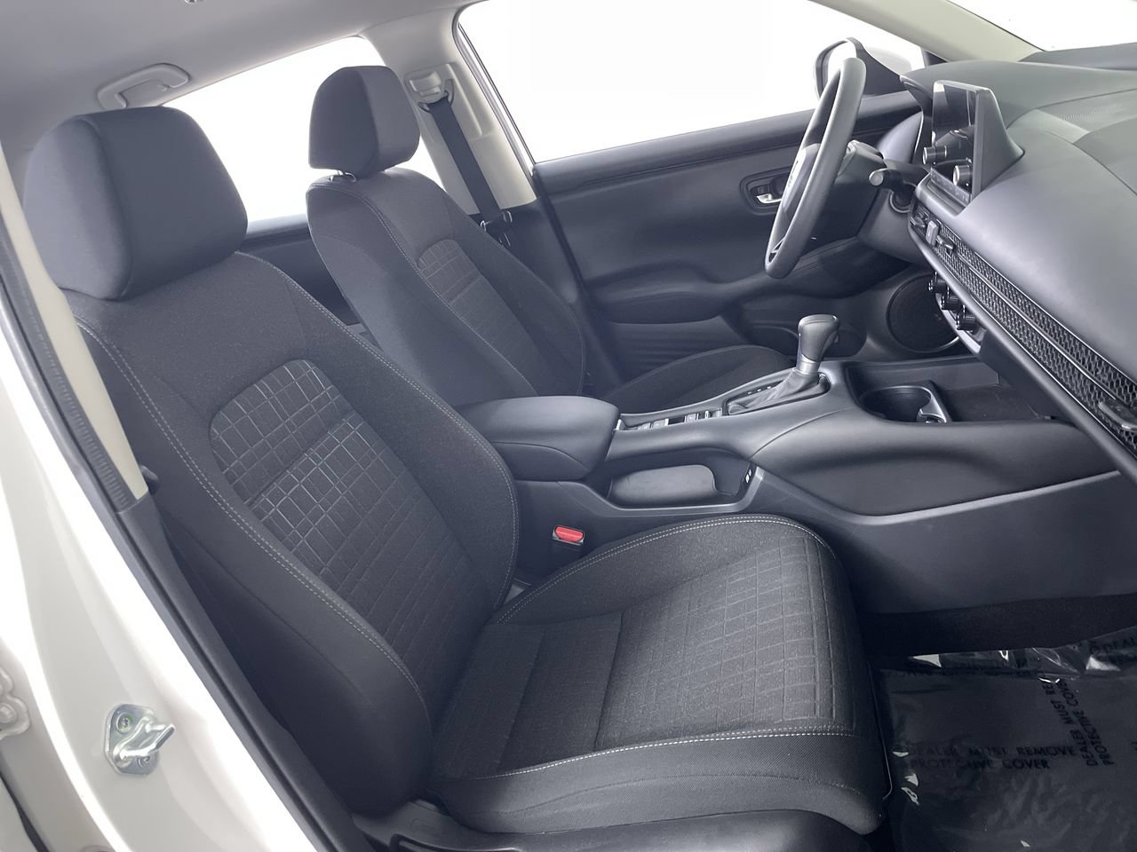 Used 2023 Honda HR-V LX image 23